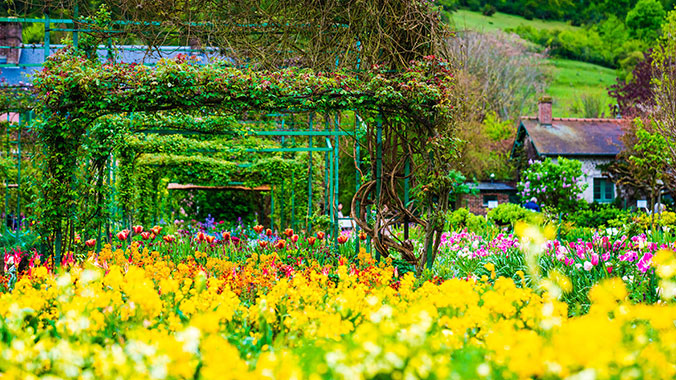 The Seine: D-Day Beaches to Paris