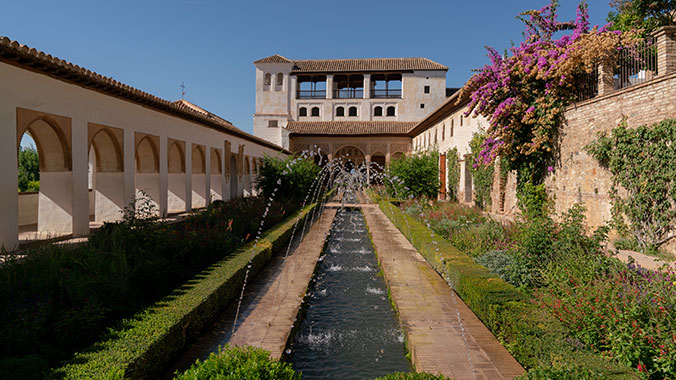 Living and Learning in Sevilla: Independent Stay and Language Study