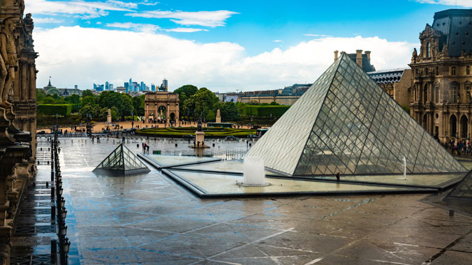 Adventures Online: The Art & History of Paris